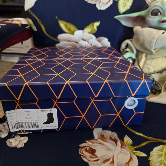 Sparkly Black Rhinestone Cowboy Boots size 11/42 - NIB - Picture 9 of 9